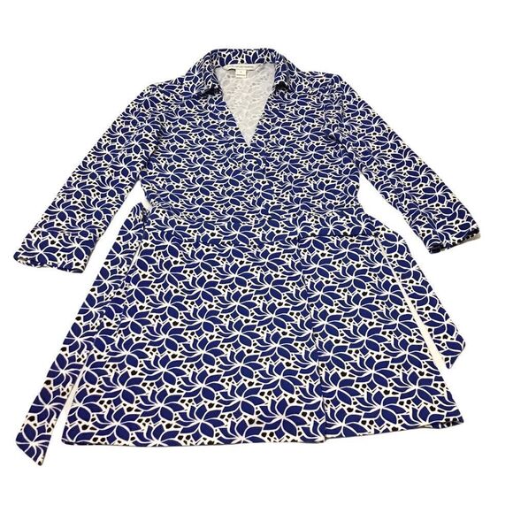 Diane Von Furnstenburg Blue And White Celeste 3/4 Sleeve Romper Size 0 - Picture 3 of 13